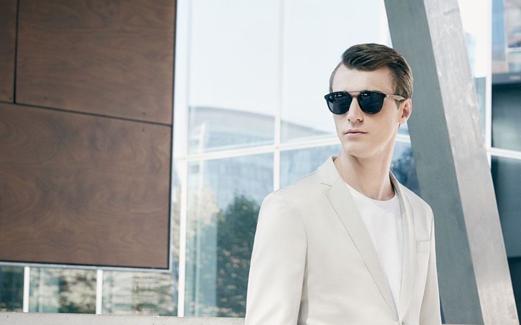 Top 8 Sunglasses to Wear with your Office Outfit – Fashion